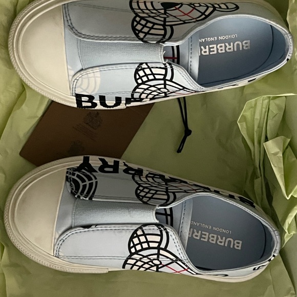 Blue Burberry Kids Sneakers - Picture 3 of 4